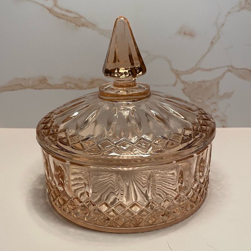 🍬Indiana Glass Diamond Princess Pink Candy Box & Lid - Picture 4 of 13